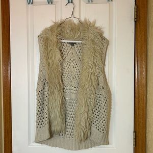 Boho Crocheted styled vest with faux fur, cream colored, size L
